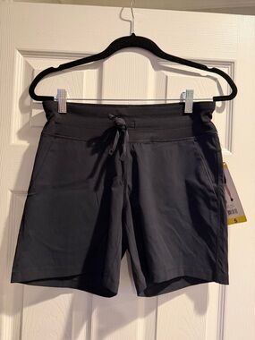 Tuff Athletics Women’s Small Black Drawstring Active Shorts NWT
